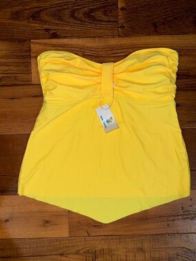 NWT- Beachsissi Bright Yellow Strapless Swim Top
